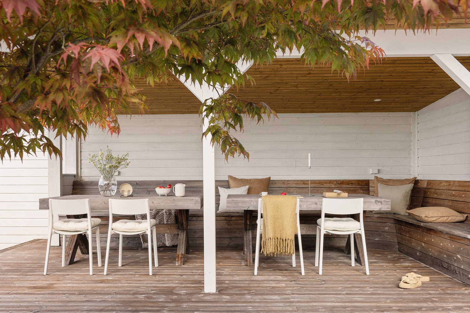 Gapahuk på tomten, perfekt for hygge året rundt. Galleribilde