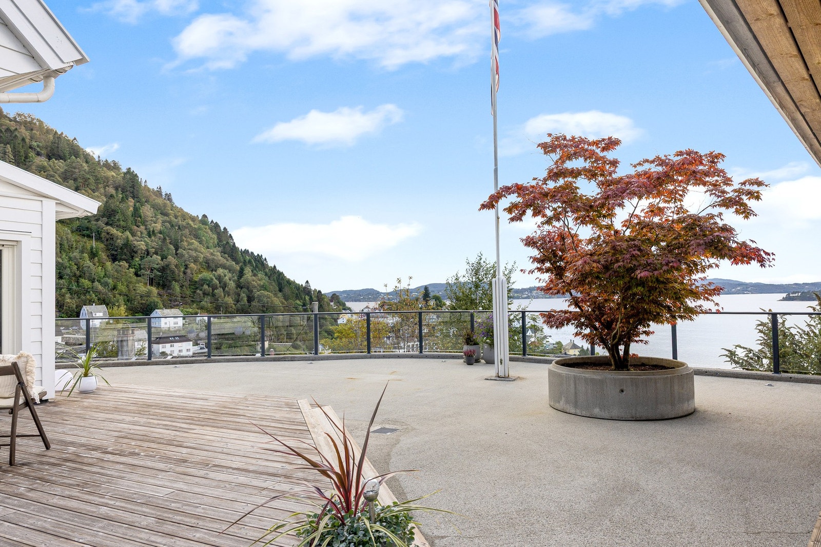 Et gjennomført uteareal som innbyr til aktivitet og rekreasjon. Galleribilde