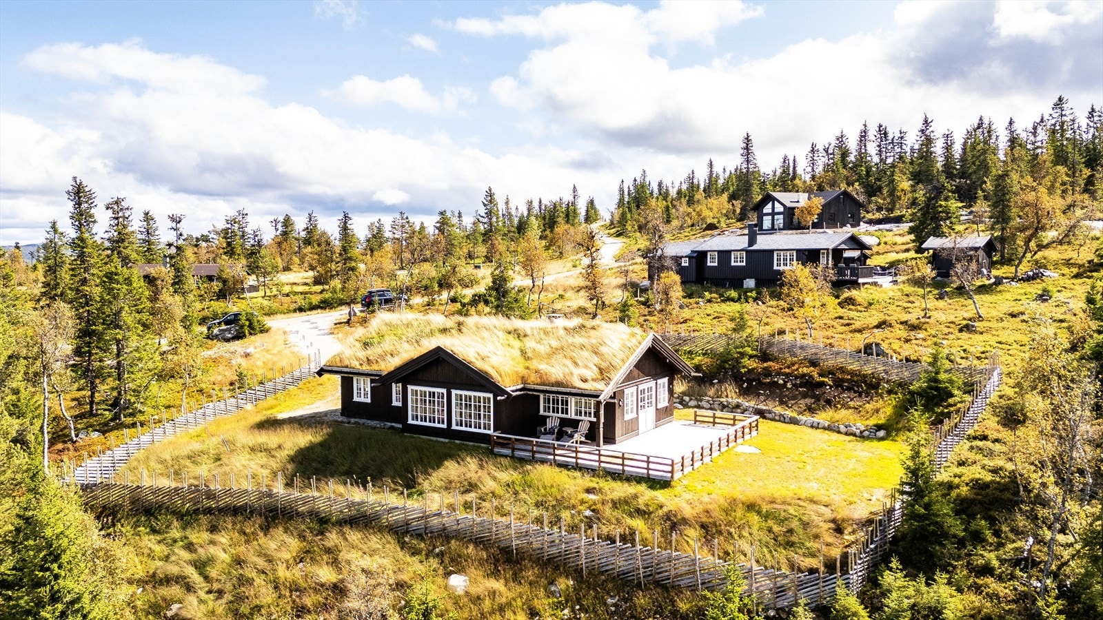 Fin og luftig beliggenhet på pynten med flott utsikt Galleribilde