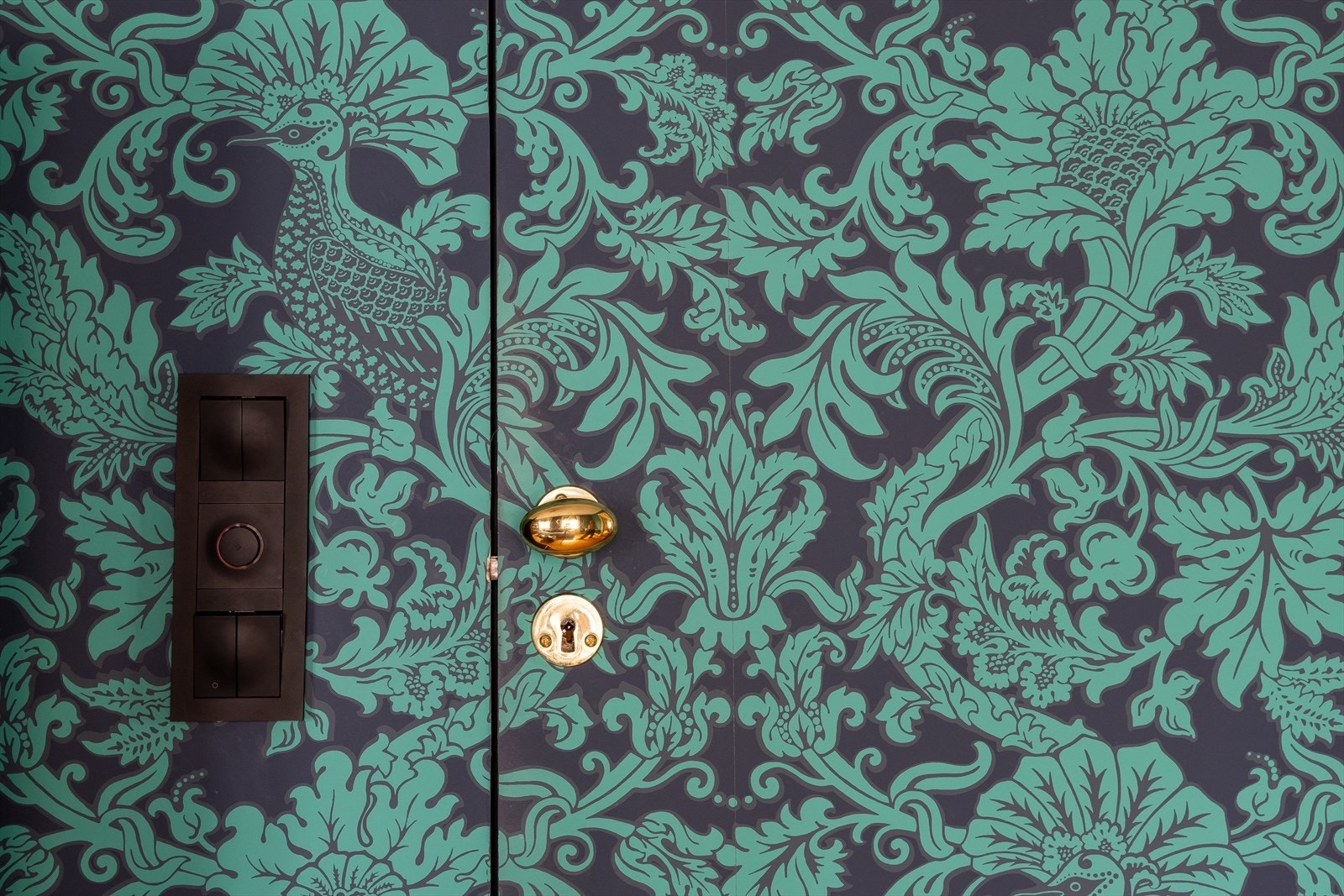 Fra stue 2 har man også tilgang til baderom i tillegg til inngang fra entré. Galleribilde