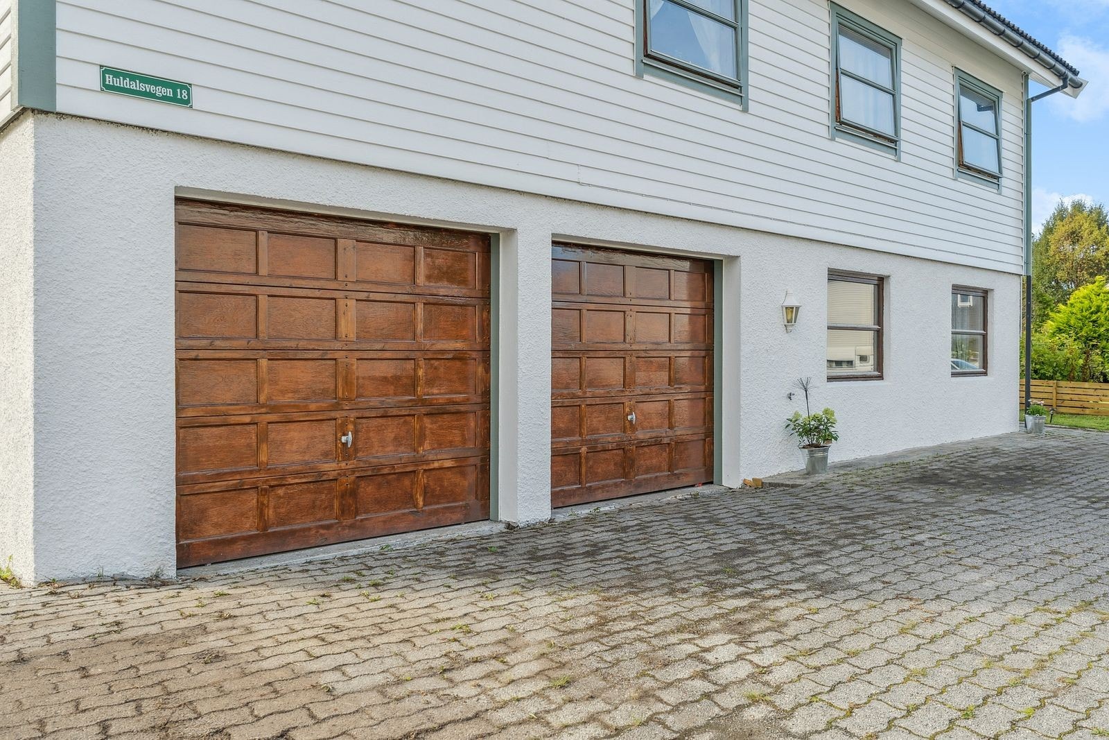 Dobbel garasje Galleribilde