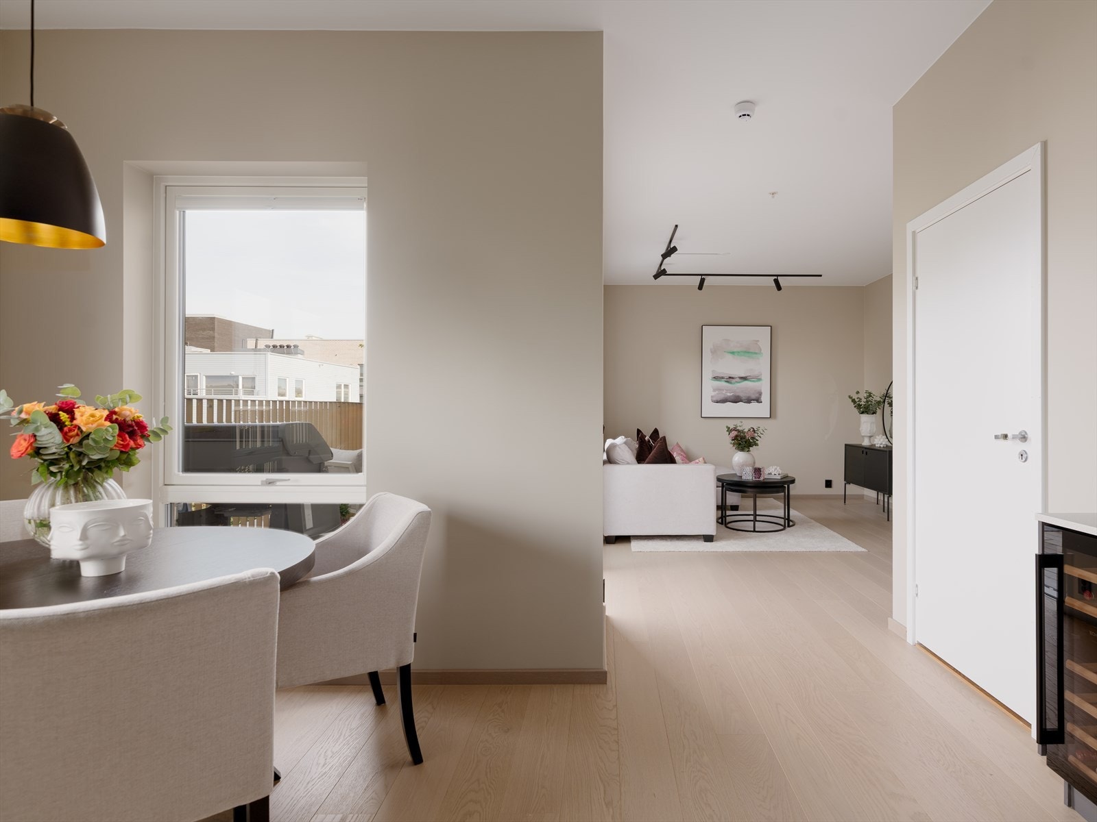 Det er vannbåren gulvvarme i alle rom utenom bod. Galleribilde