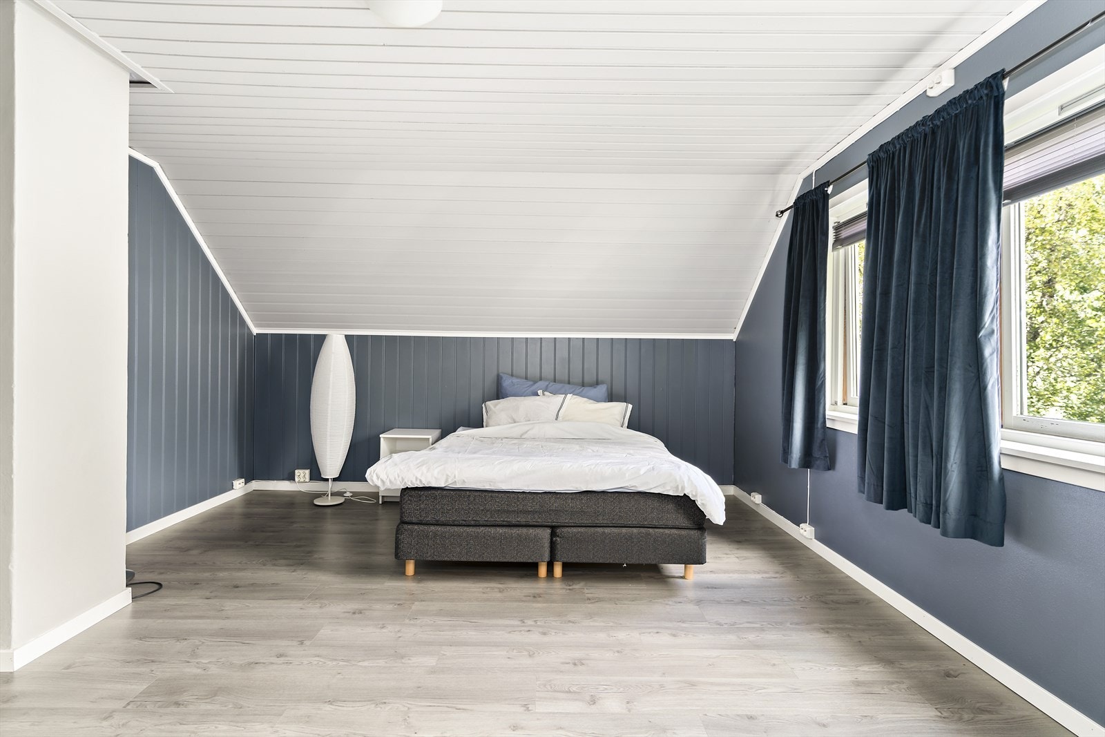 Det største soverommet ble pusset opp i ca. 2022. Galleribilde