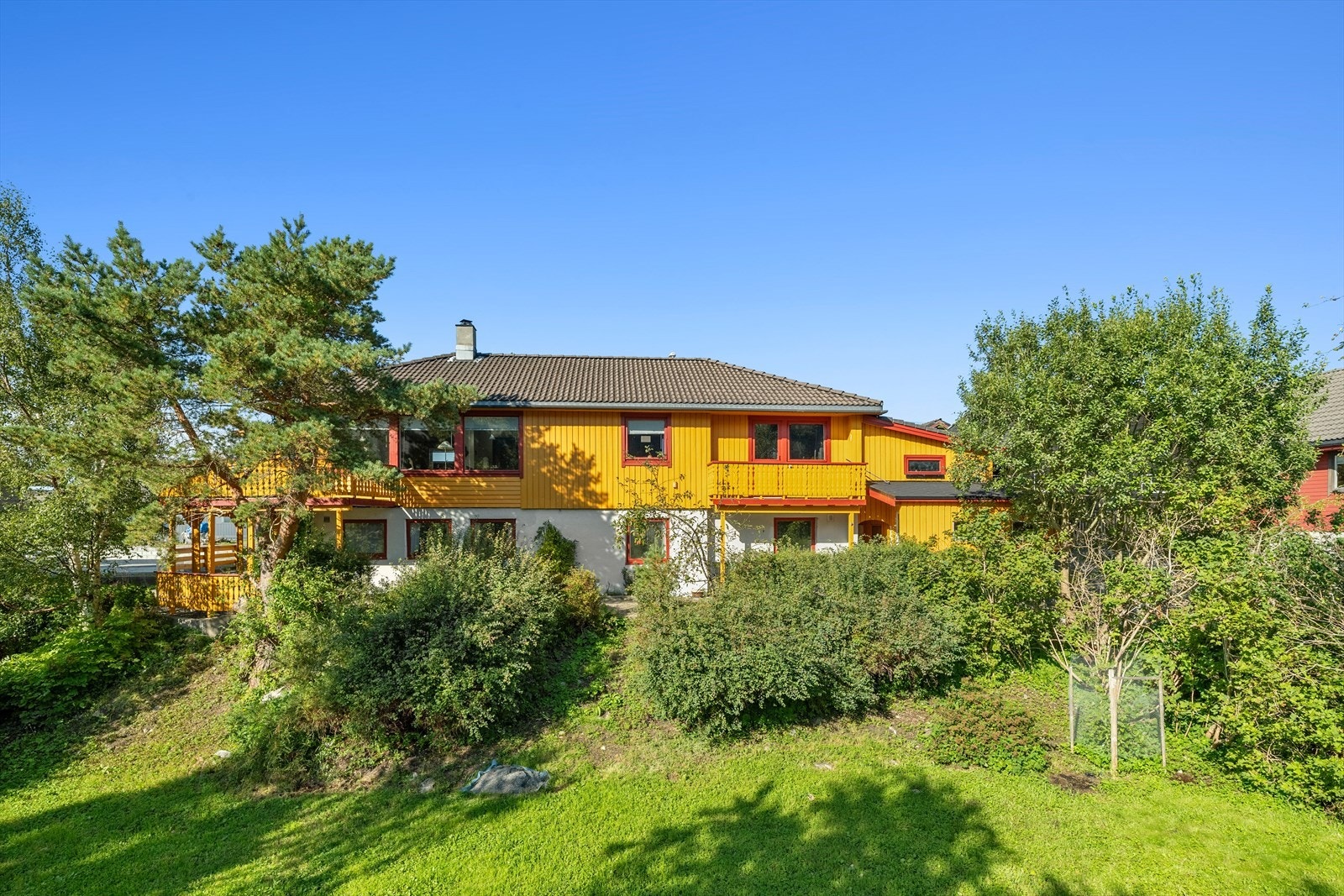 Din lokale eiendomsmegler Fredrik Rindahl v/ Notar har gleden av å presentere denne flotte eneboligen på Torvhaugan! Galleribilde