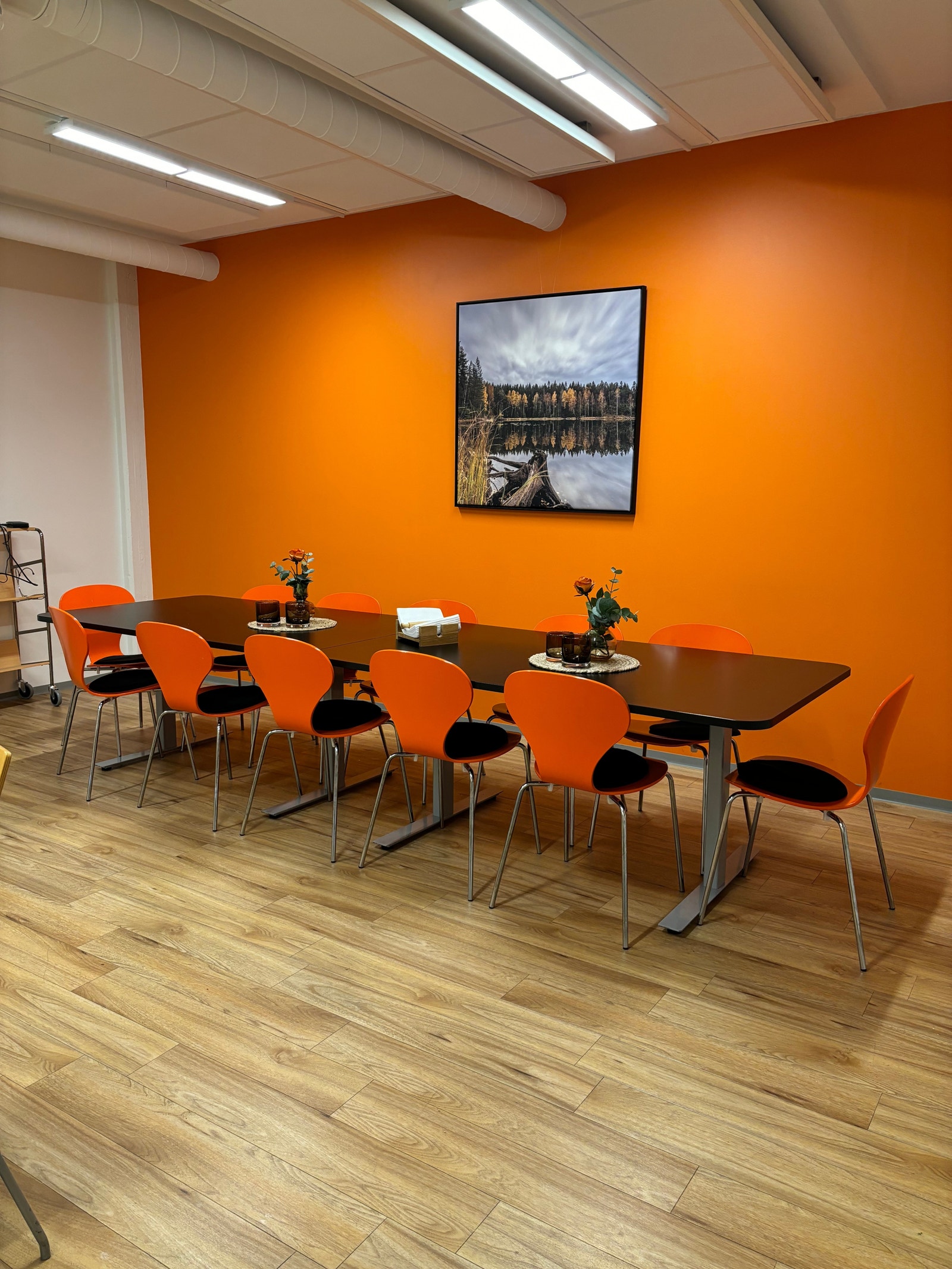 Langbord på kjøkkenet Galleribilde