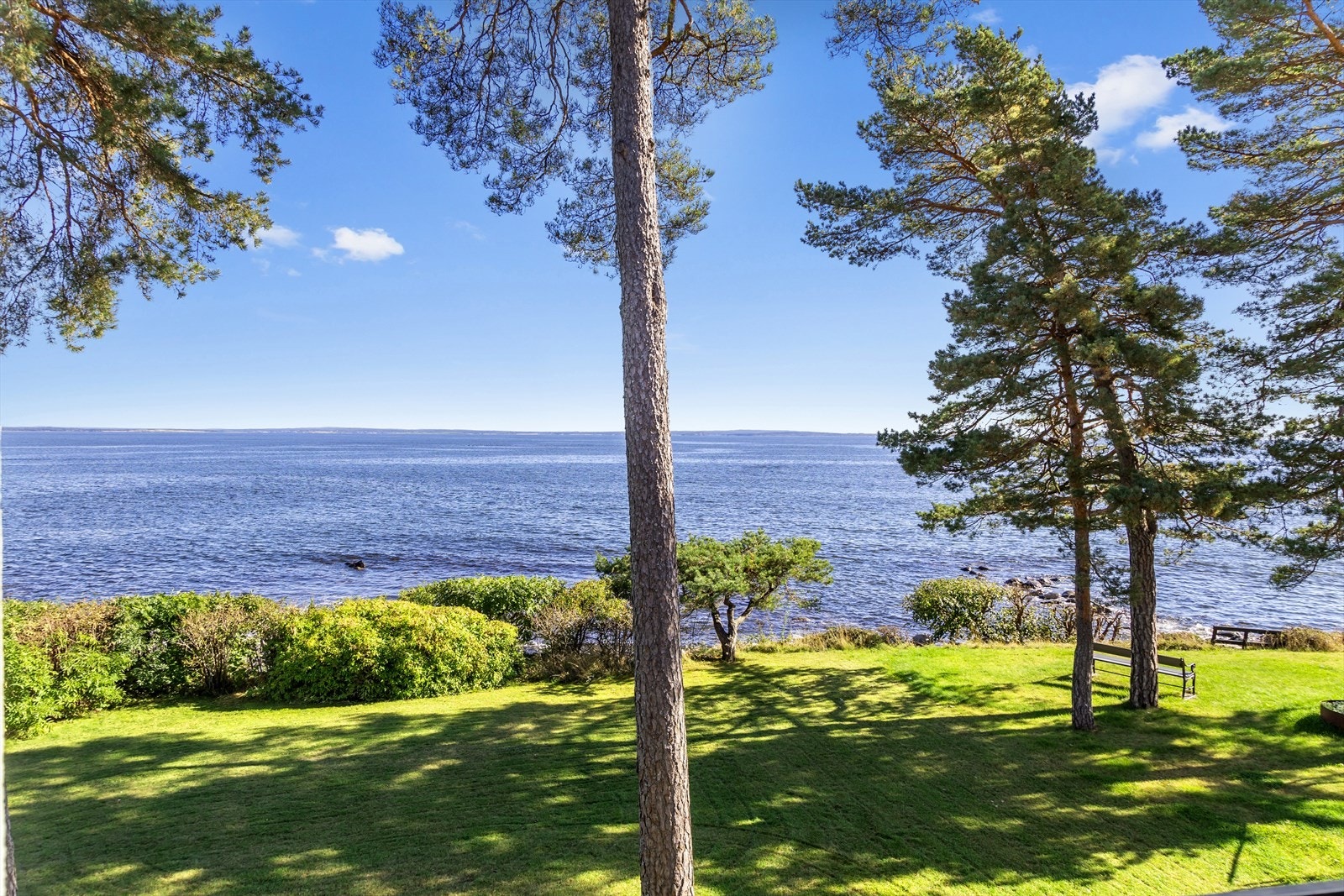 Utsikten er misunnelsesverdig og ikke minst vid! Galleribilde