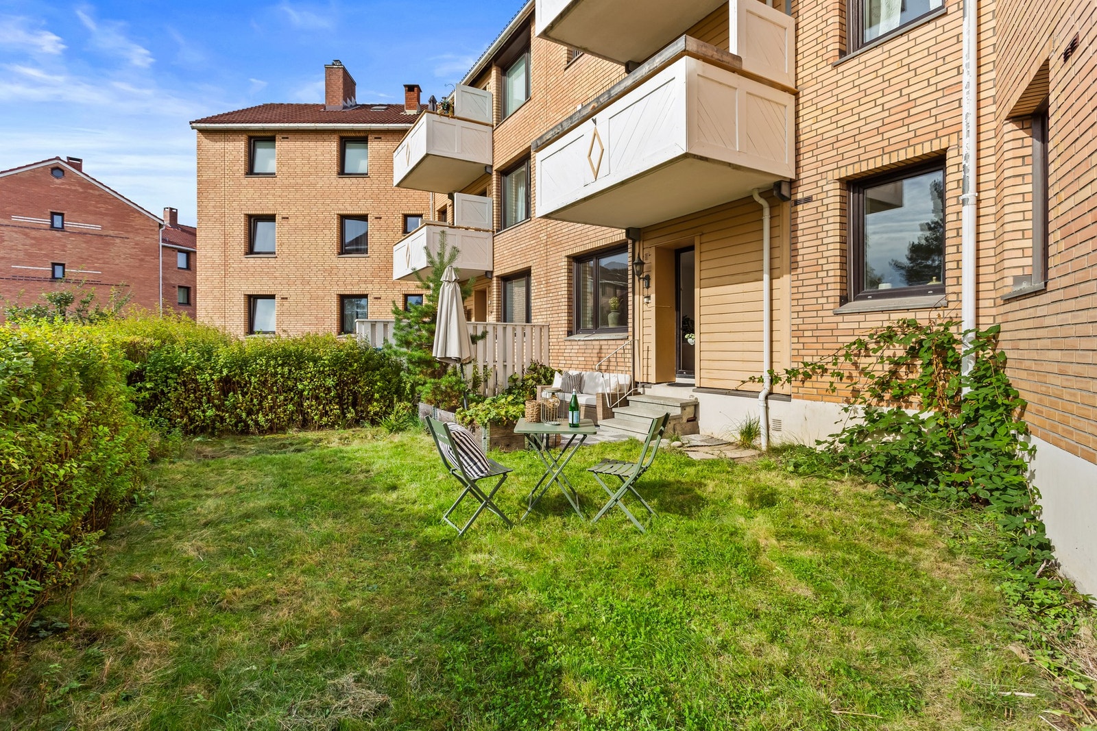 PrivatMegleren v/ Daniel Bigom har gleden av å presentere denne unike muligheten i Stjerneblokkveien 17! Galleribilde