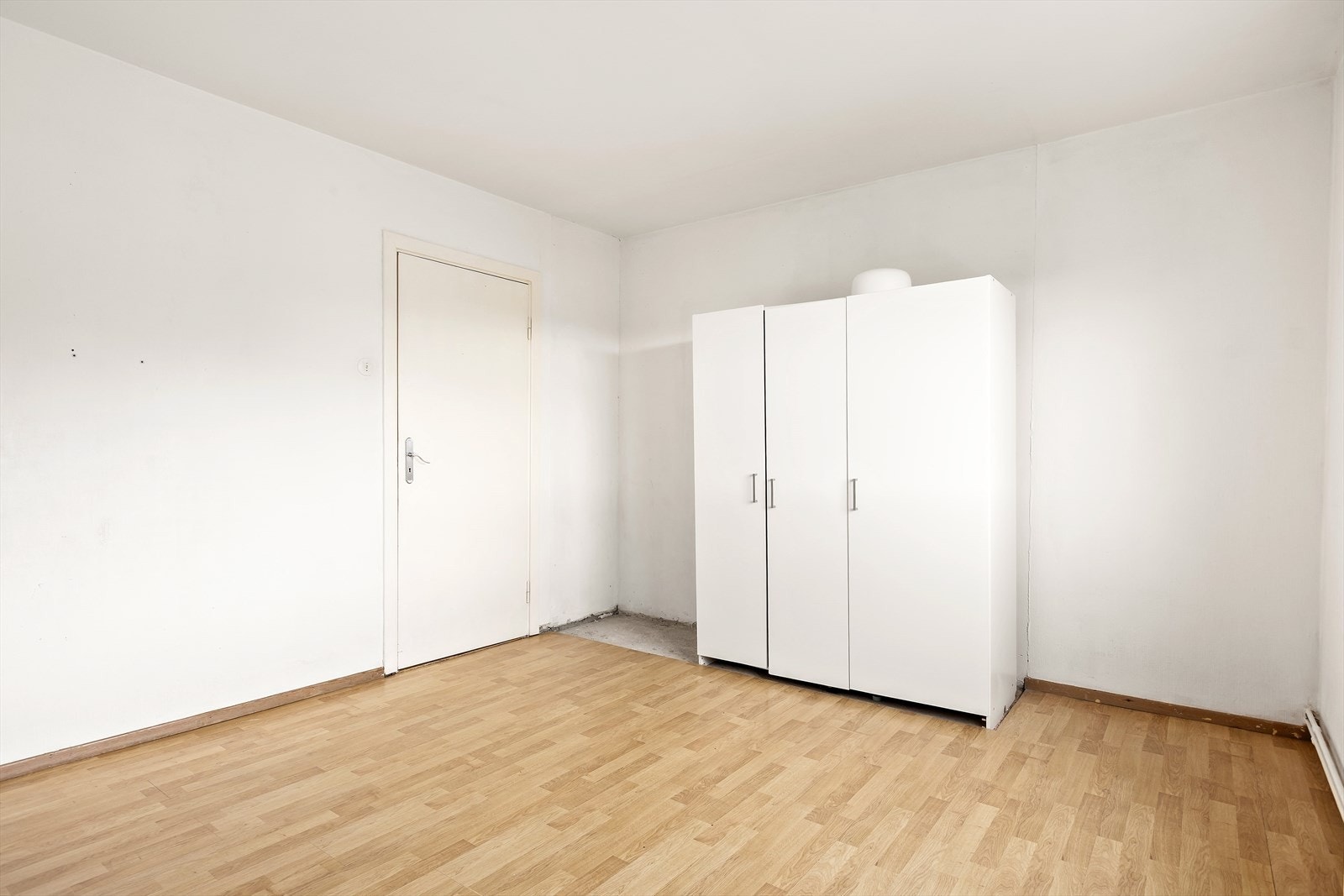 Inkludert i felleskostnadene er både varmtvann og oppvarming via radiator (a-konto). Galleribilde
