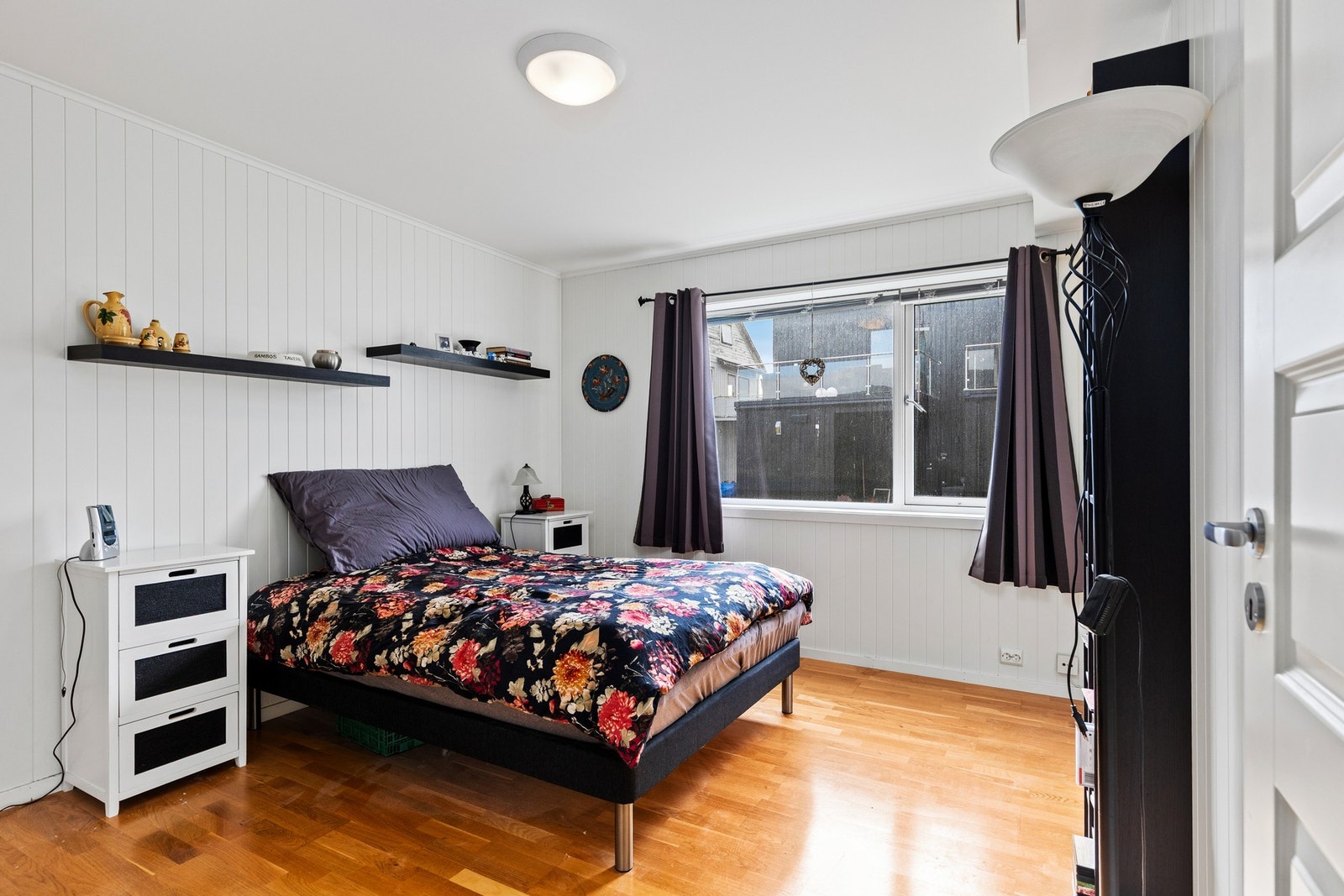 Boligen har totalt 3 romslige soverom. Galleribilde