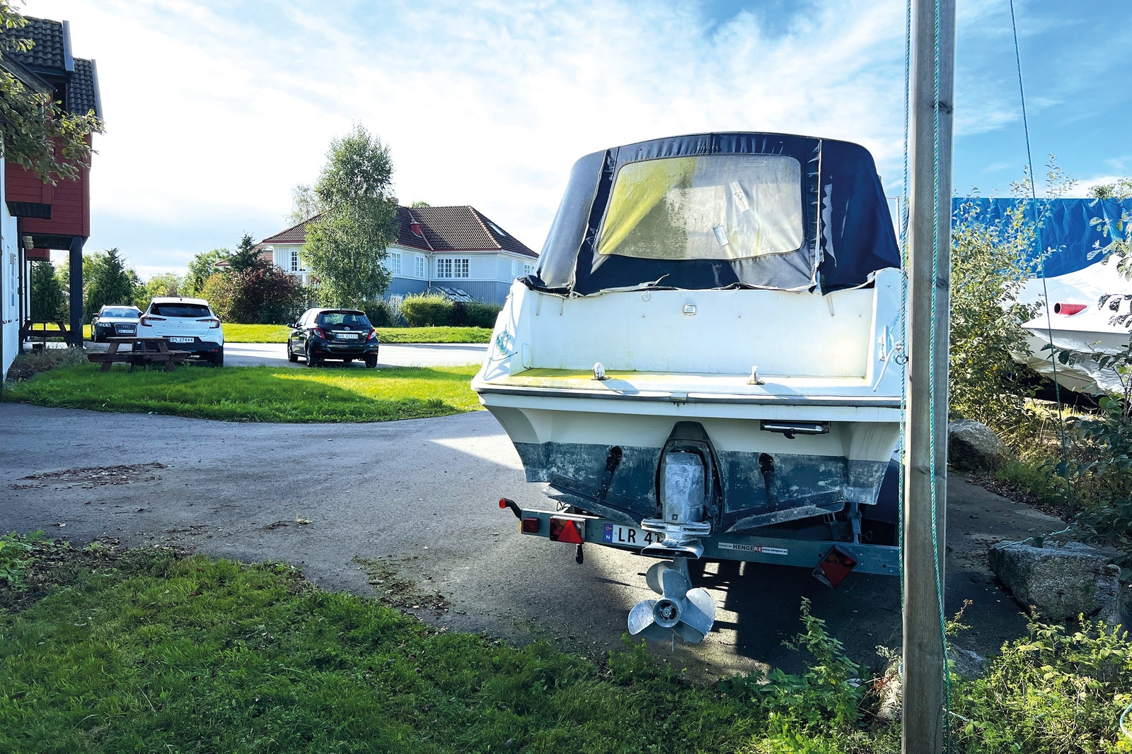 Båten eies av grunneier og fjernes ved salg av tomten Galleribilde