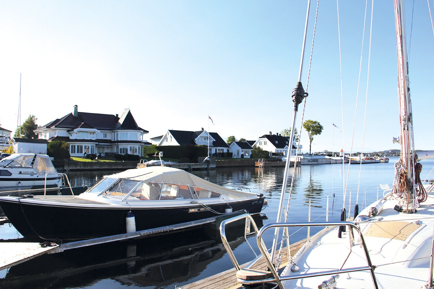 Nabolaget fra brygga Galleribilde