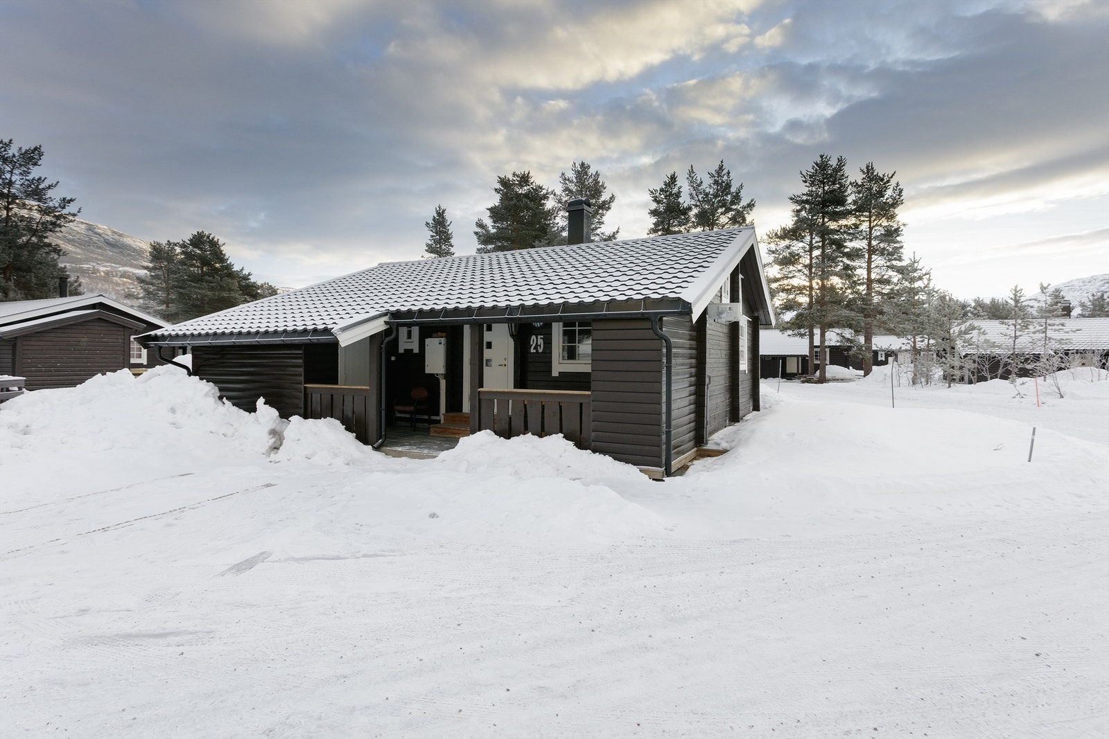 Velkommen til Bjorlivegen 25 presentert av Eiendomsmegler Harald Osdal Galleribilde