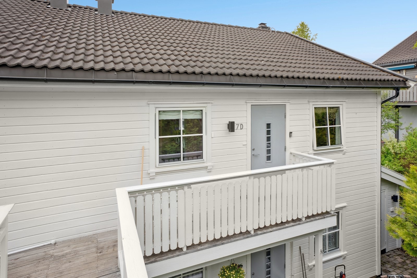 Leiligheten ligger i 2. etasje og har adkomst fra baksiden av bygget. Galleribilde