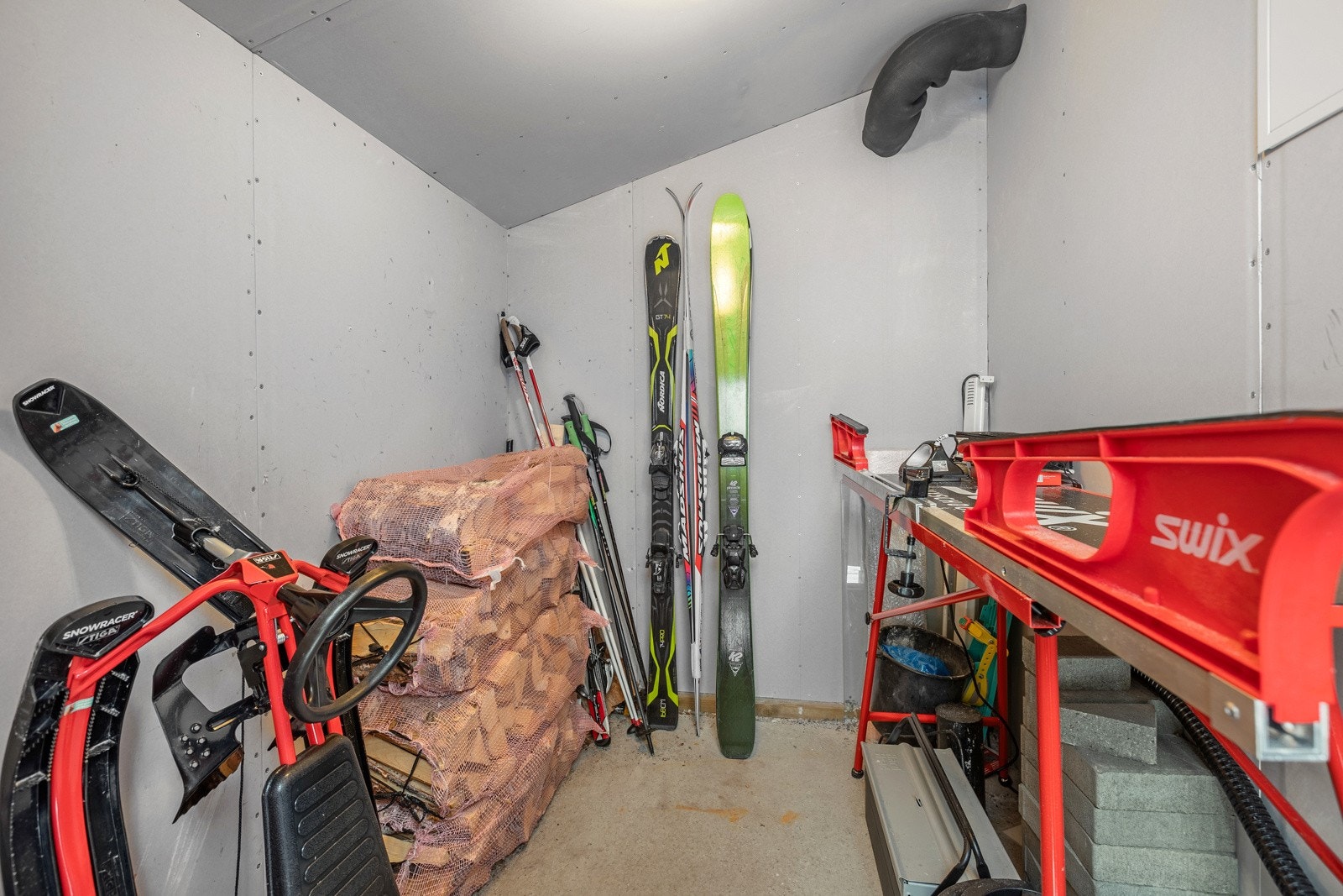 Boden har rikelig med oppbevaringsplass. Galleribilde