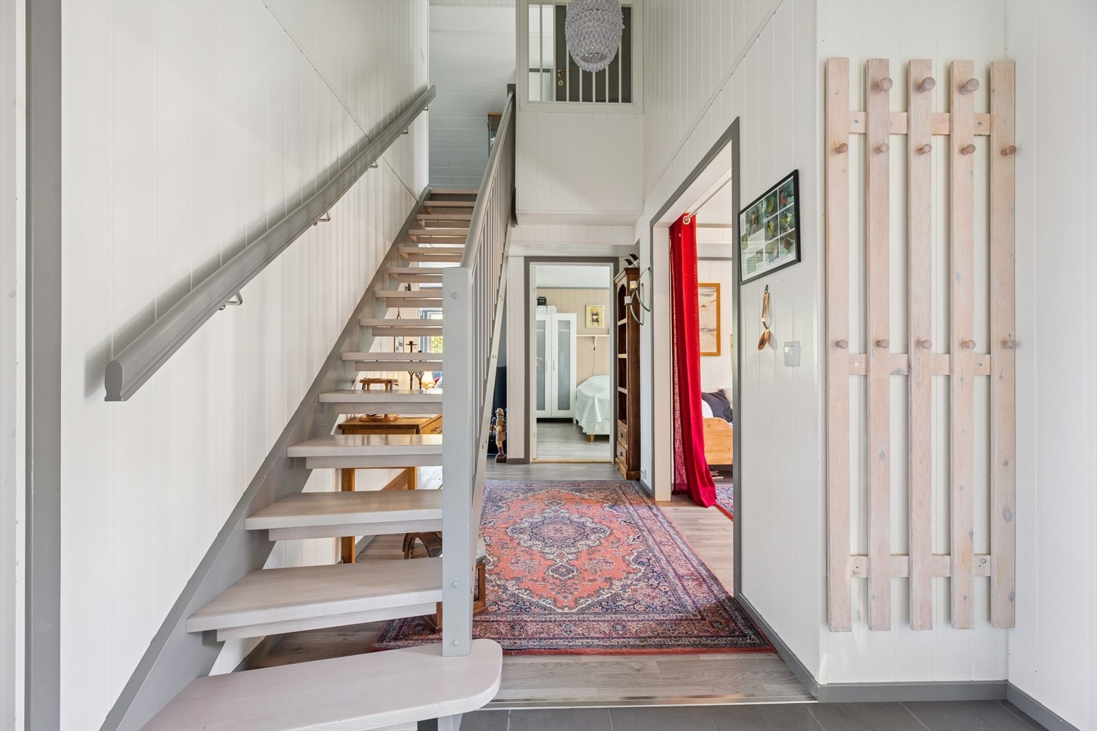 Flott trapp opp til andre etasje Galleribilde