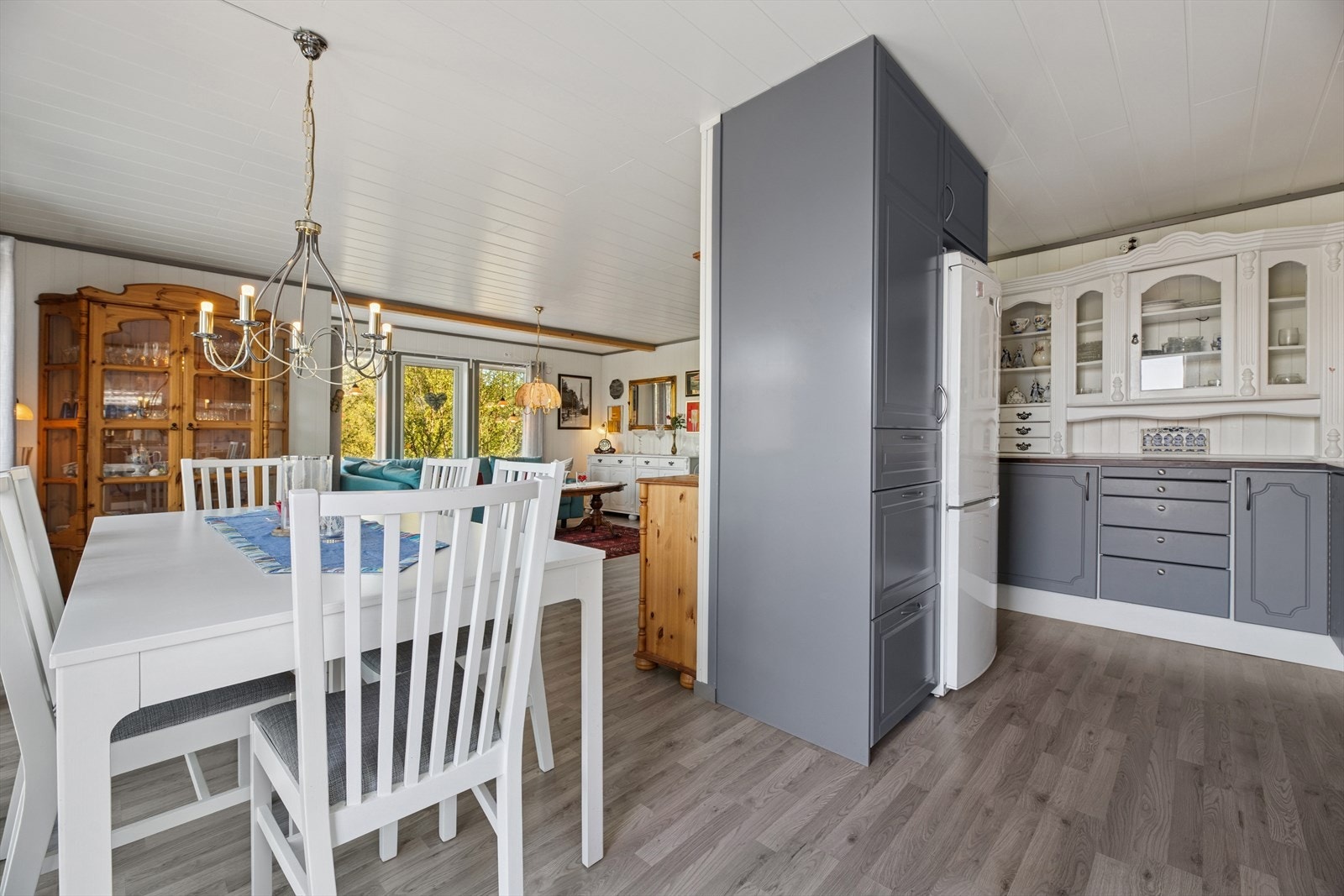 Kjøkken og stue Galleribilde