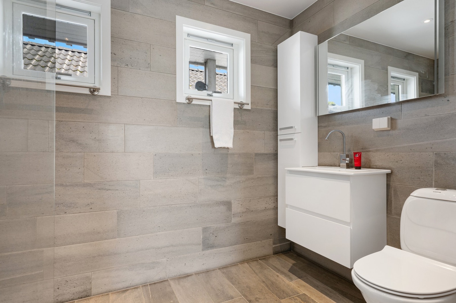 Badet i 1. etasje ble pusset opp i 2022. Galleribilde