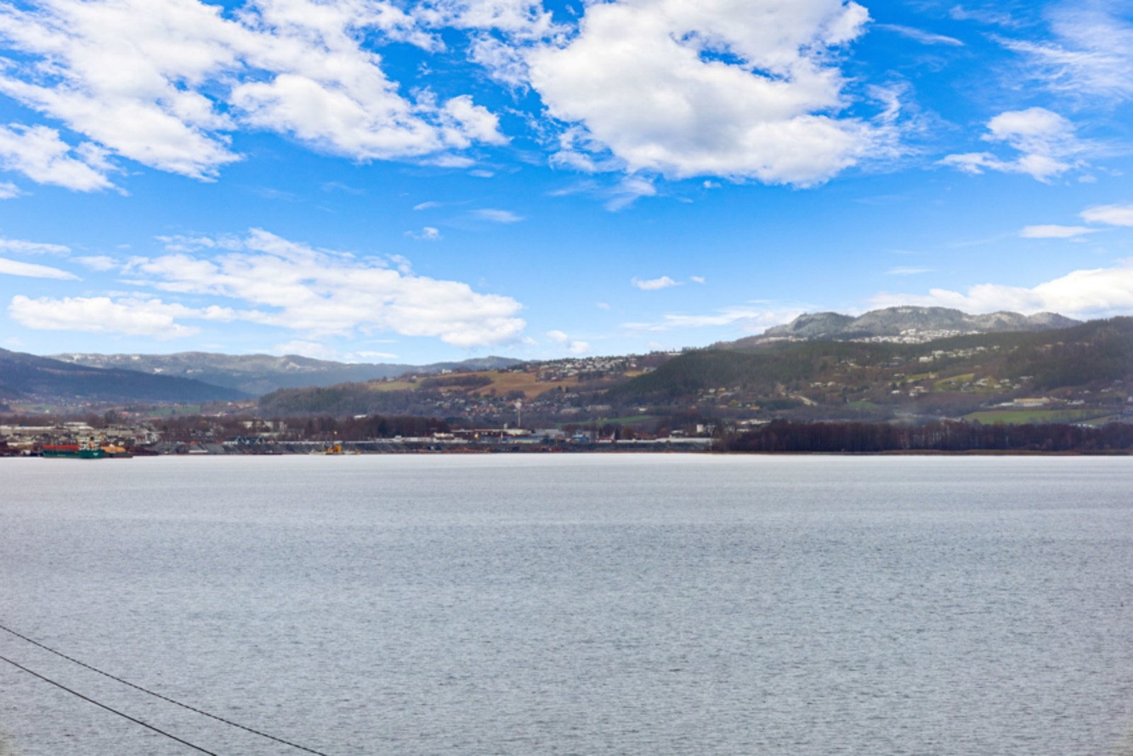 Det er flott utsikt fra eiendommen. Galleribilde