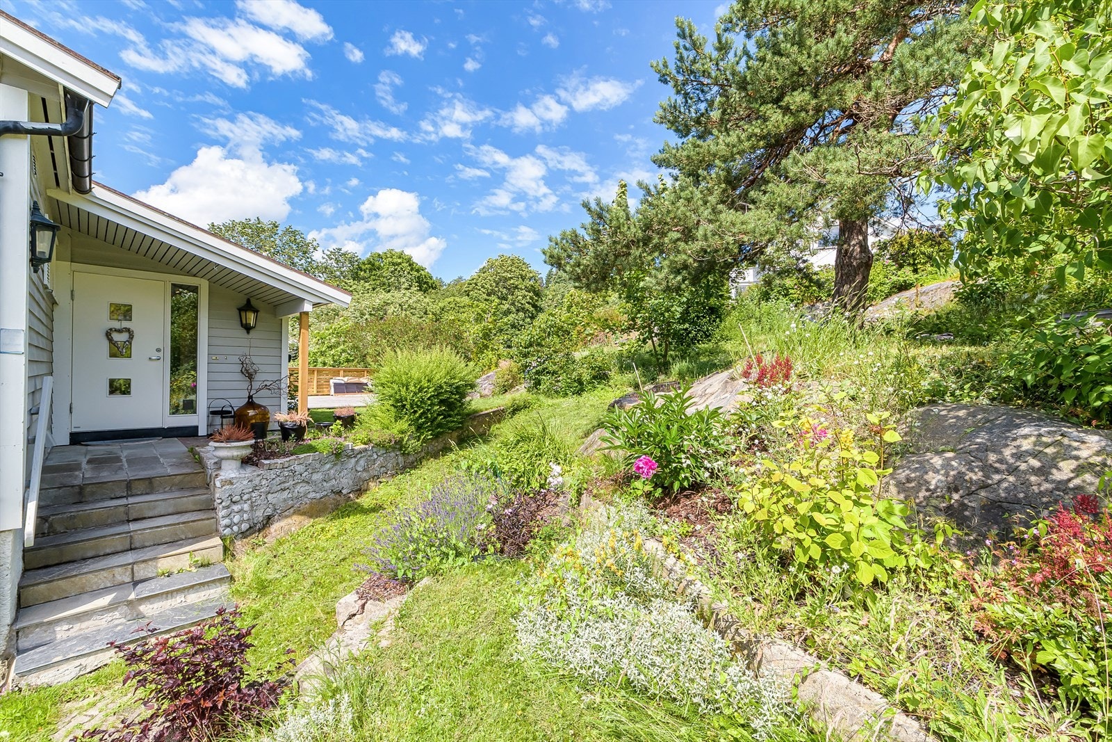 Overbygget inngangsparti Galleribilde