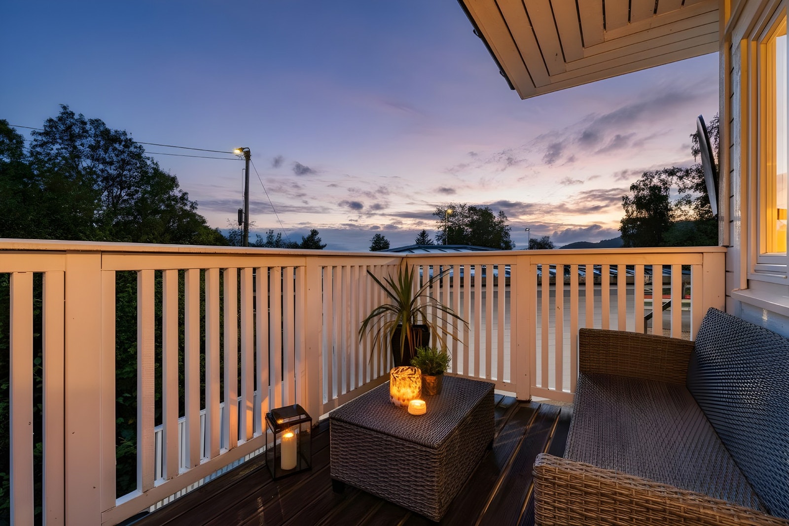 Der er montert strømuttak på verandaen Galleribilde