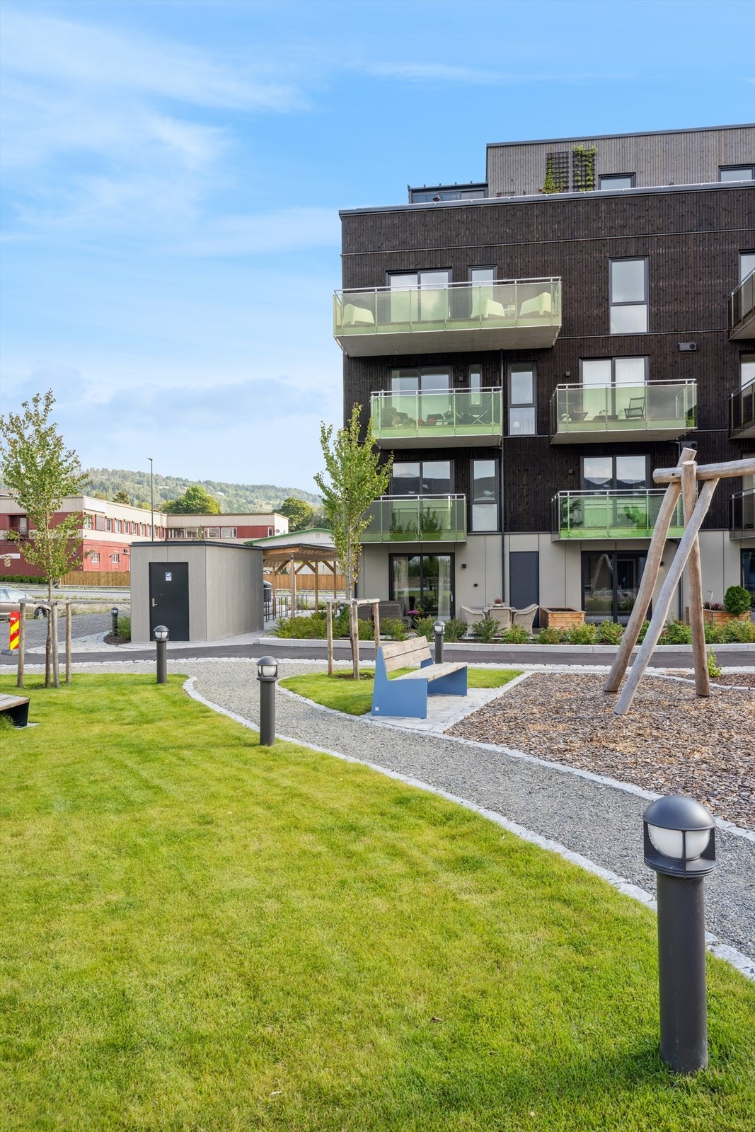 Leiligheten ligger fint til i fjerde etasje Galleribilde