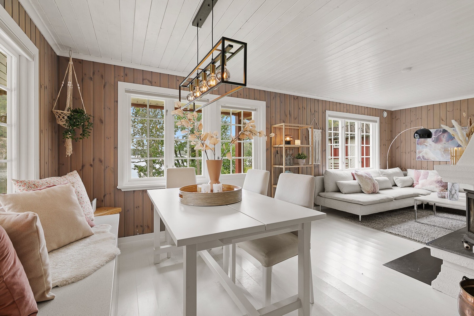 Fantastisk utsikt til Farris fra stua. Galleribilde