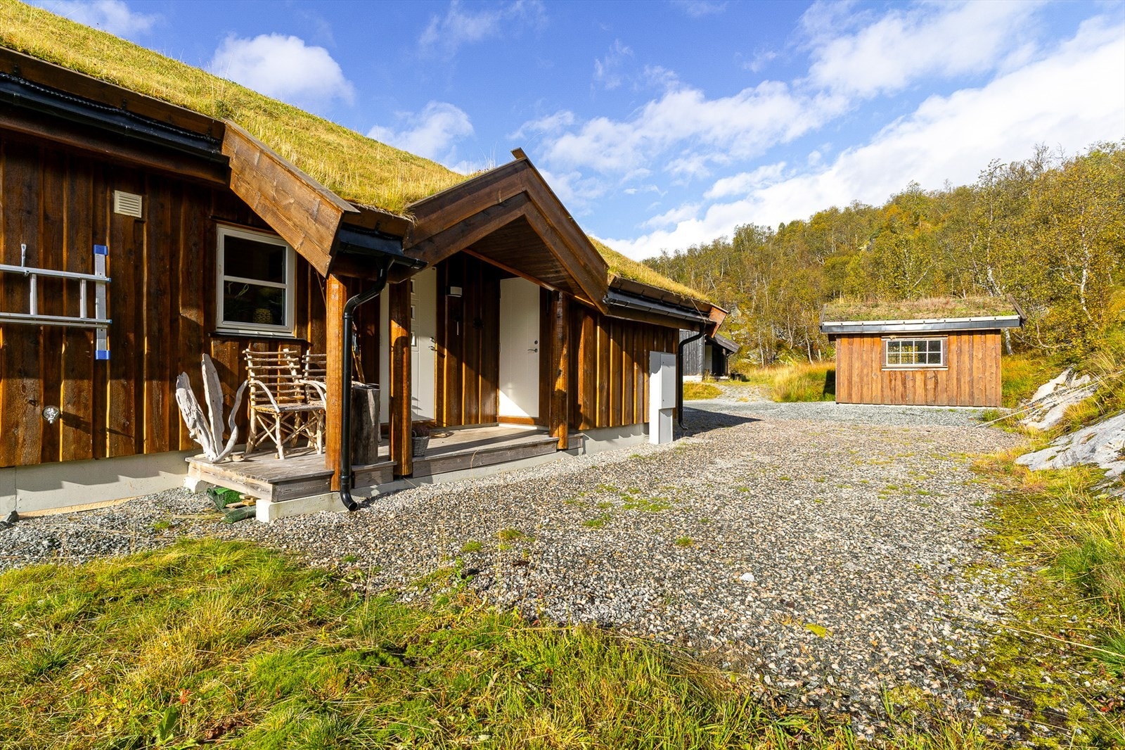 Inngangsparti. Parkeringsmulighet rett utenfor. Galleribilde