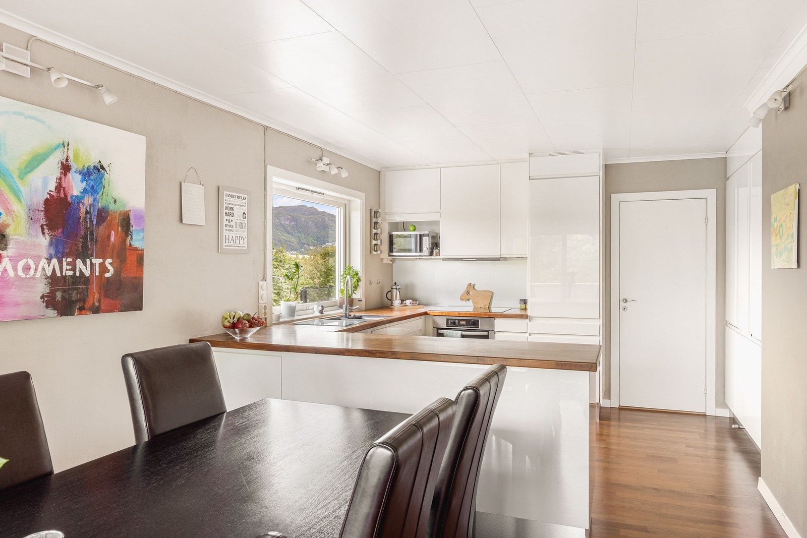 Kjøkkenet er levert fra Designa. Galleribilde