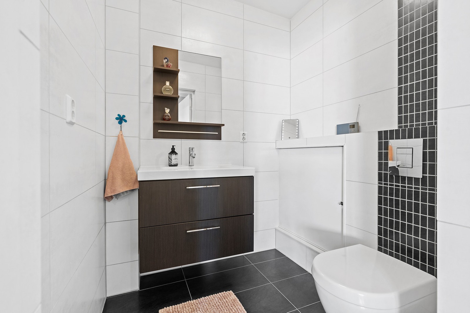 Toalettrom Galleribilde