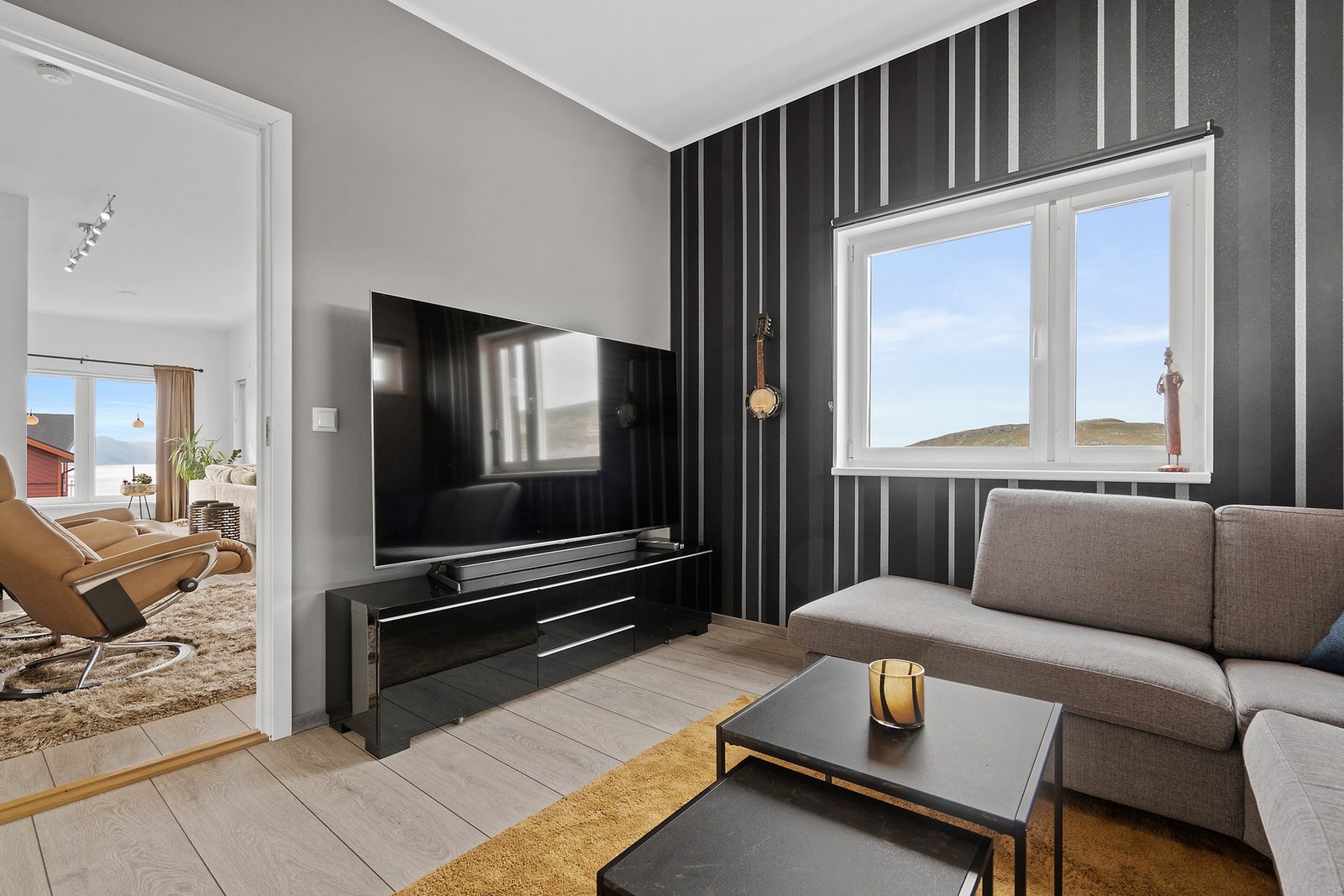 Tv-stue/Soverom Galleribilde