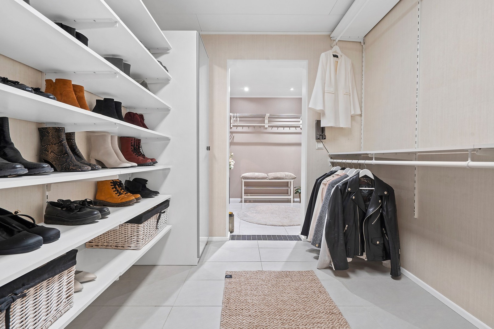 Garderobe i tilknytning vindfang Galleribilde