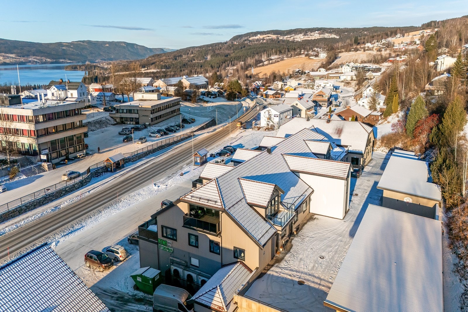 Unik beliggenhet i Hov sentrum. Din drømmeleilighet? Vi ses på visning! Galleribilde
