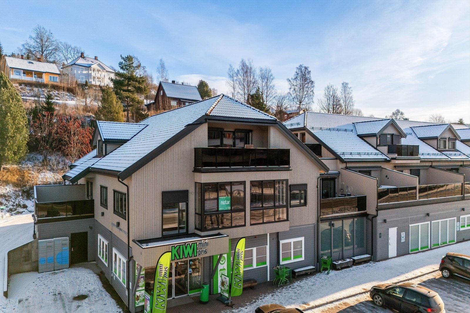 Kort vei til matbutikken som ligger i samme bygg. Galleribilde