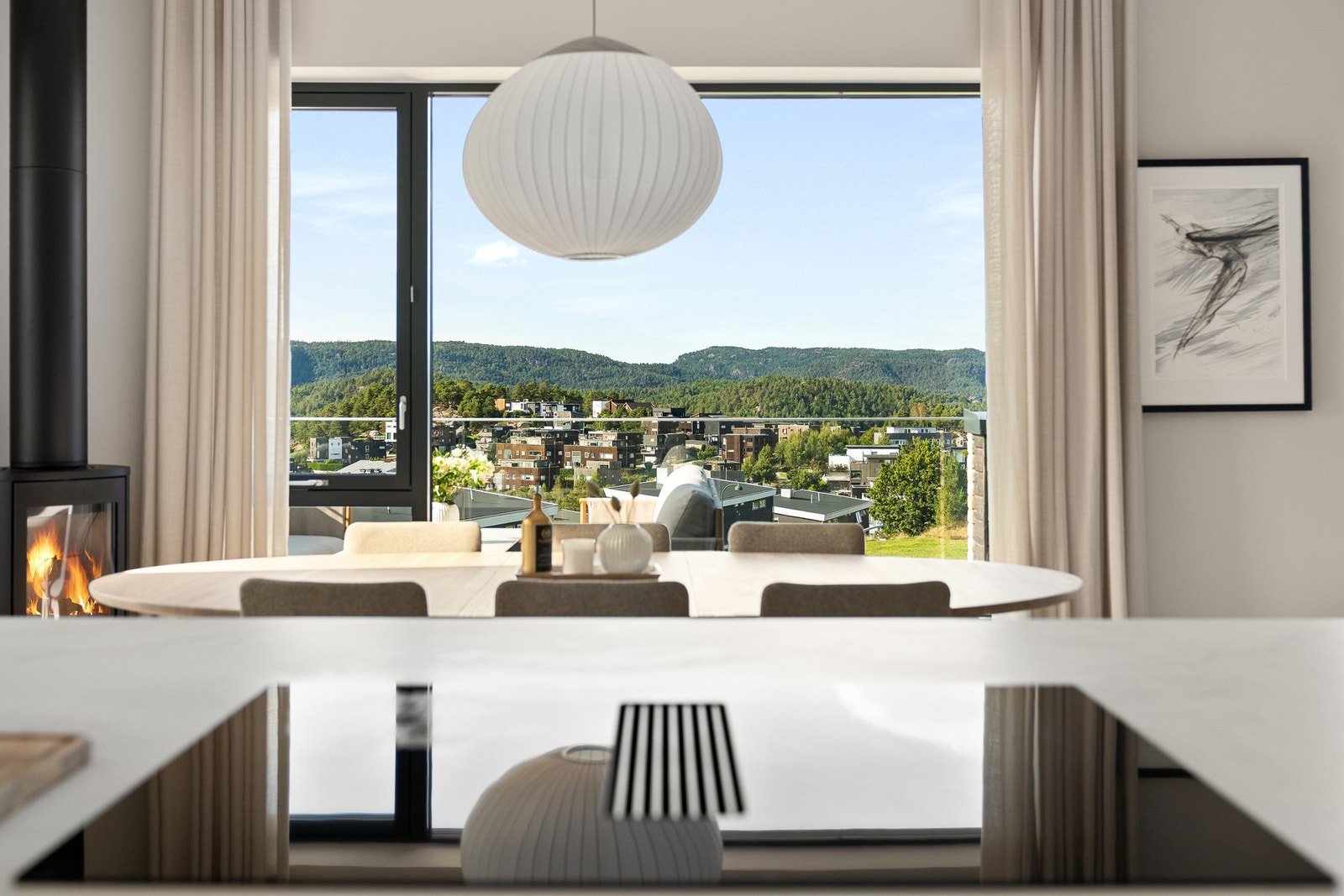 - Her kan du både lage mat og nyte utsikt | Luksus! - Galleribilde