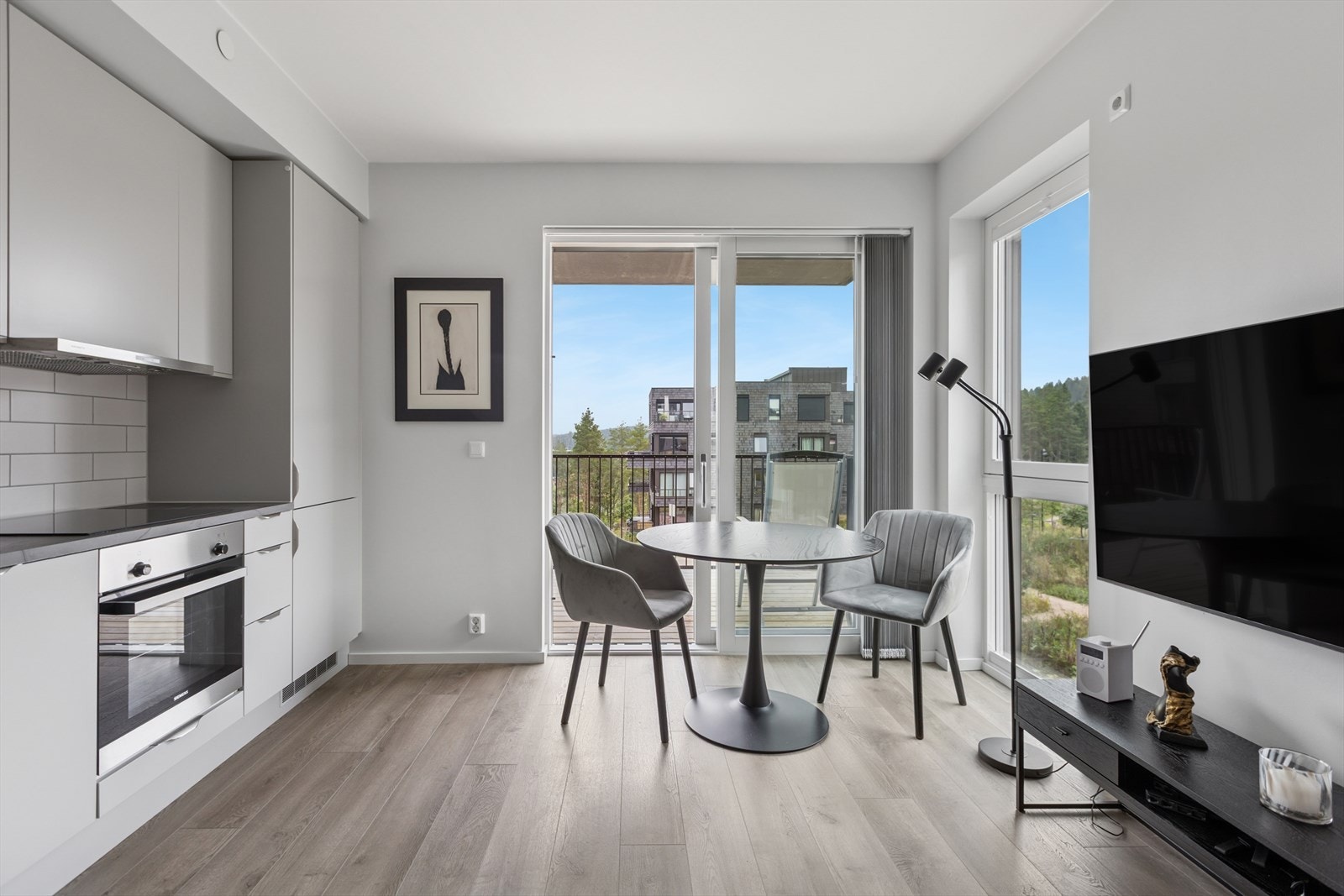 DNB Eiendom v/Stian Bartok har gleden av å presentere Margaretalia 11! Galleribilde