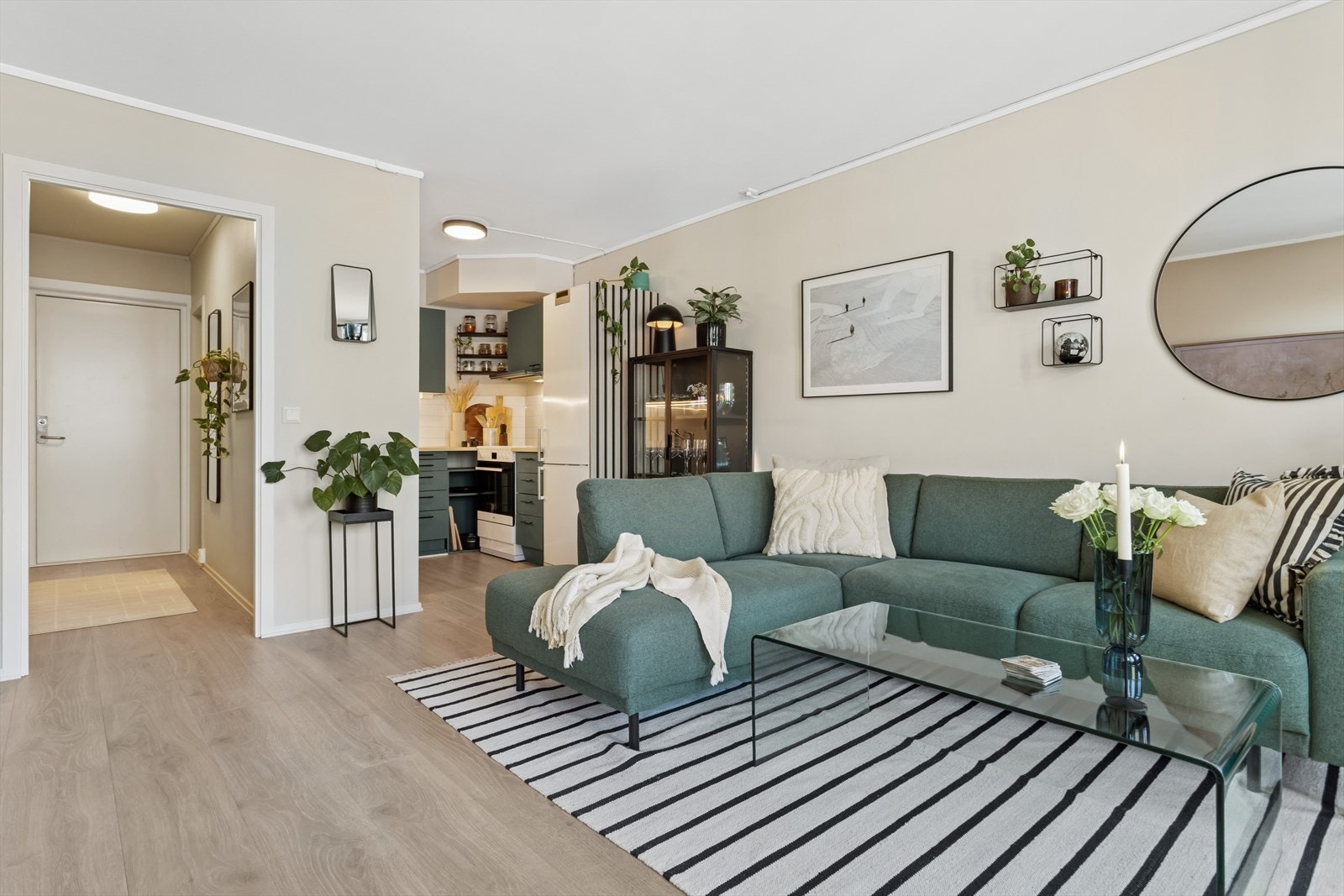 Leiligheten er ca. 55 m² (BRA-i) og har en smart- og praktisk planløsning. Galleribilde