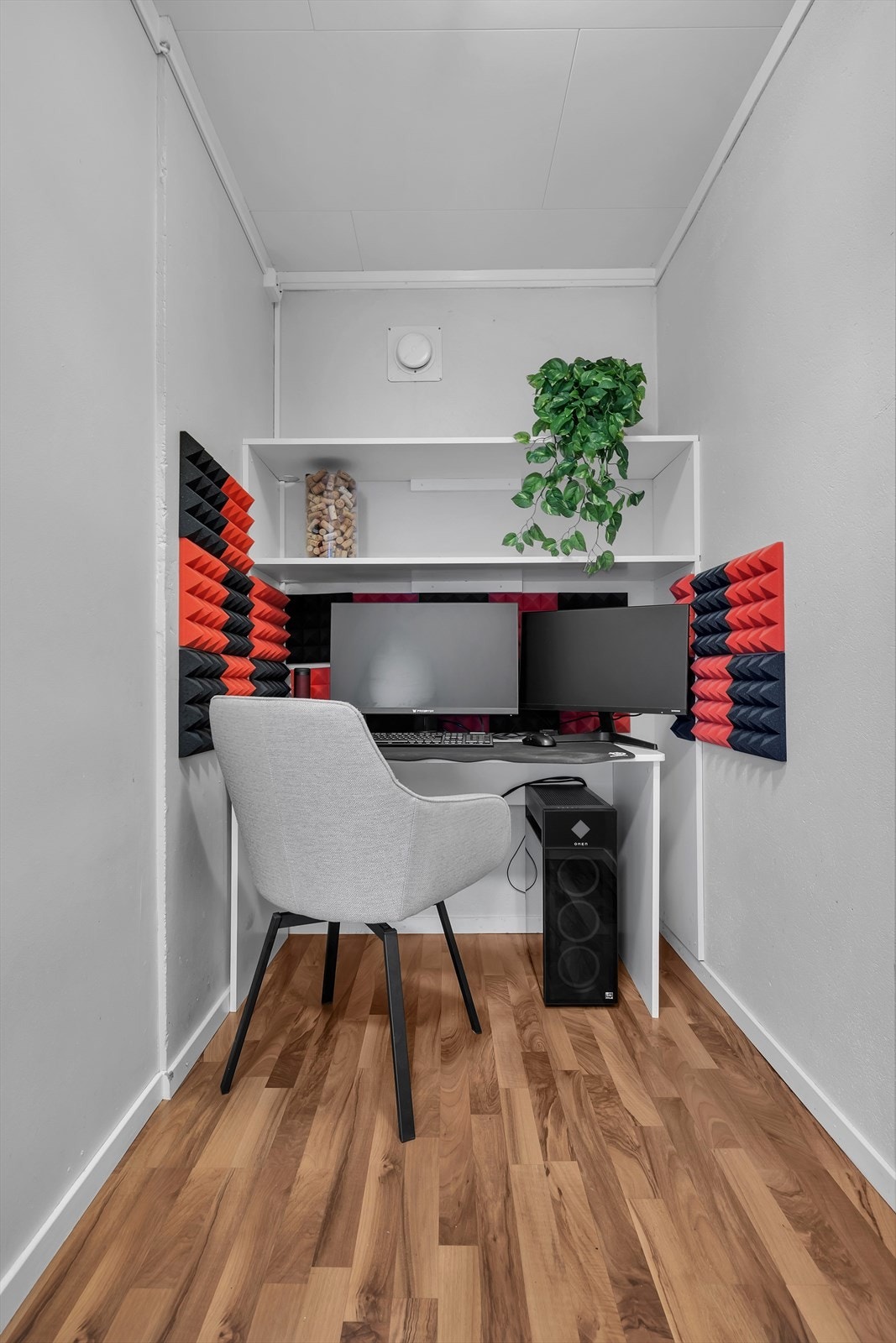 Innvendig bod som har flere bruksmuligheter - i dette tilfellet gaming-rom Galleribilde