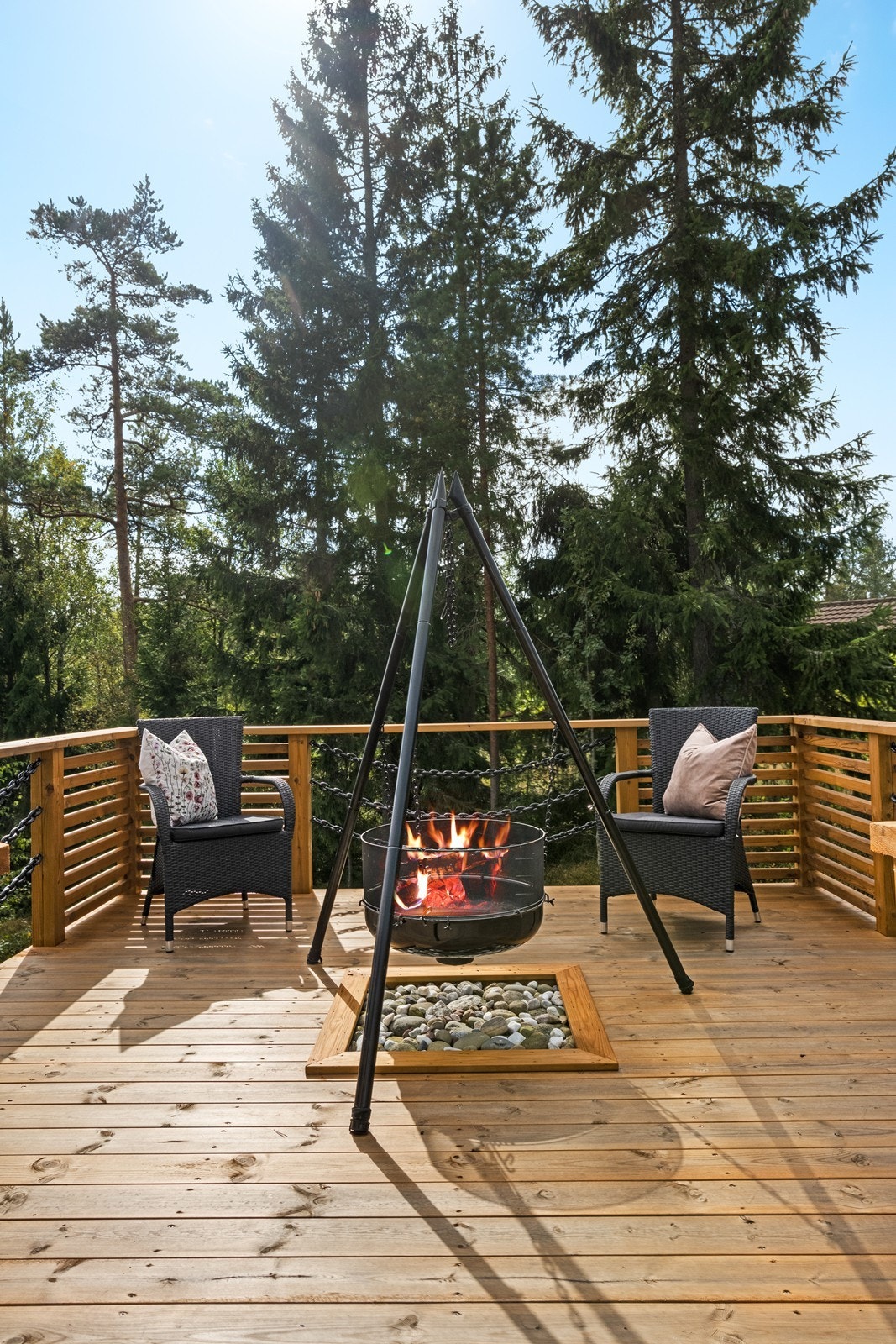 Her kan man nyte alle de fire årstidene med både pølser og marshmallows Galleribilde