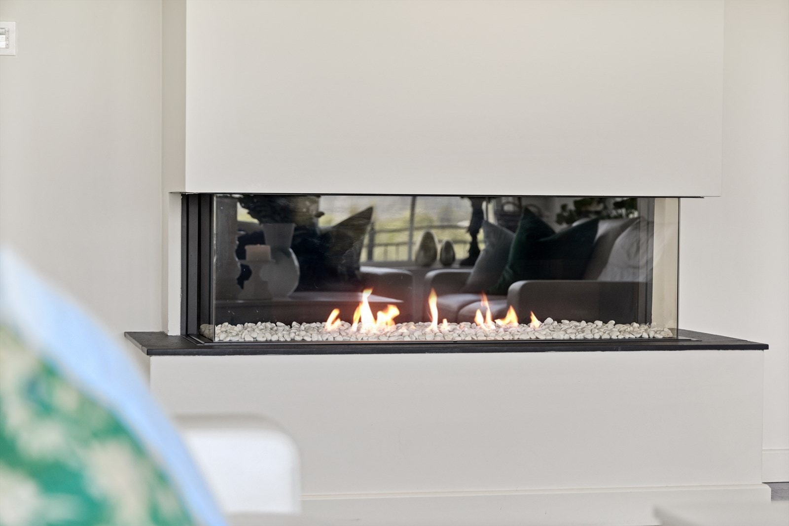 Gasspeisen skaper en behagelig stemning i rommet Galleribilde