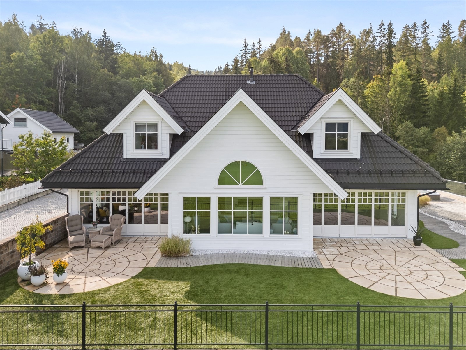 Huset har en meget god teknisk standard, i tillegg til fine finesser Galleribilde