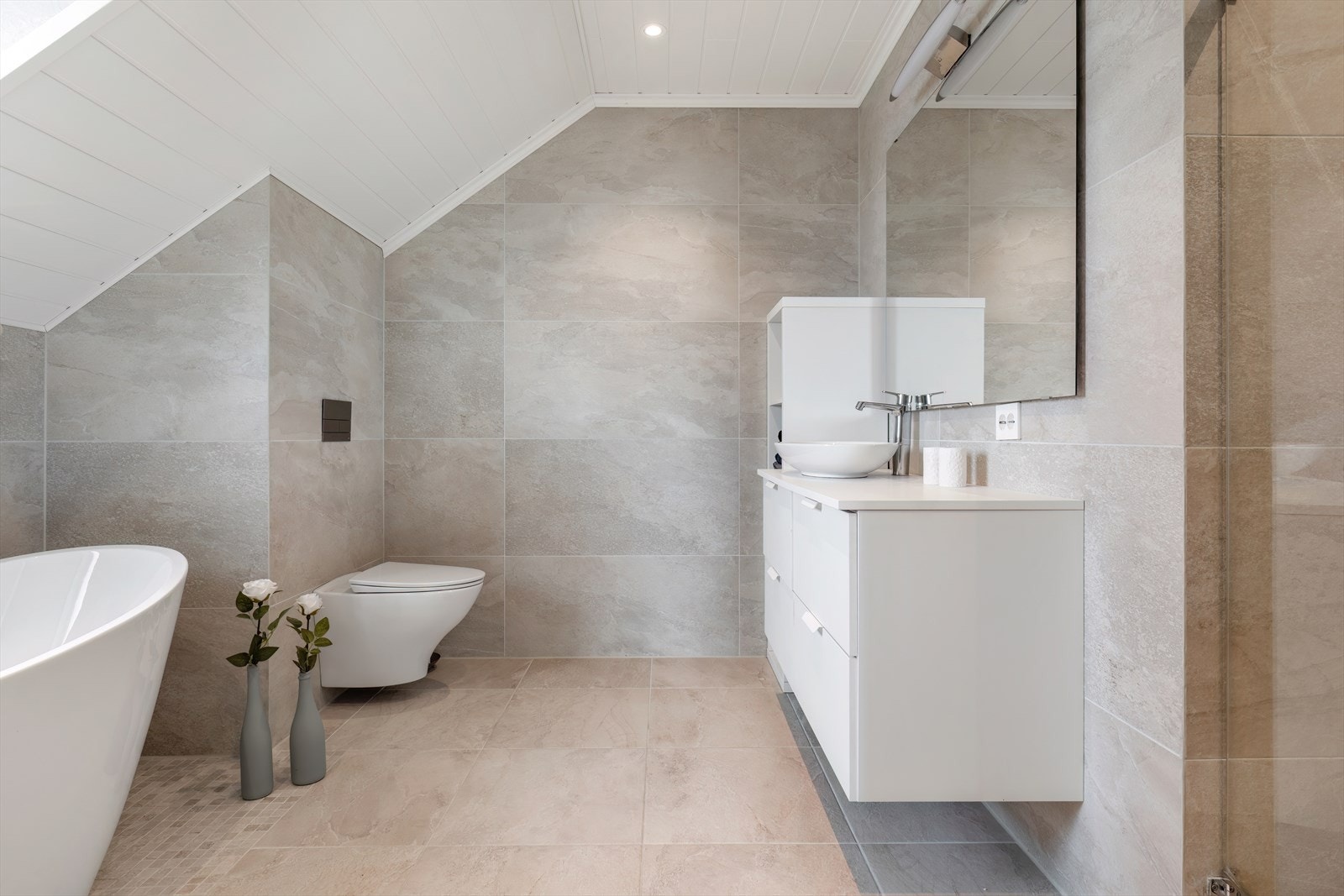 029_Bad 1 - direkte tilknytning til hovedsoverom .jpg Galleribilde