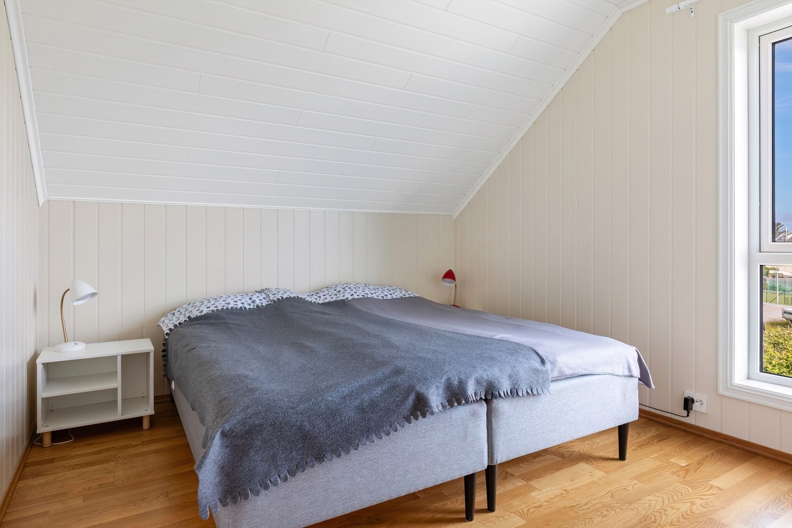 043_Leilighet - soverom 1.jpg Galleribilde