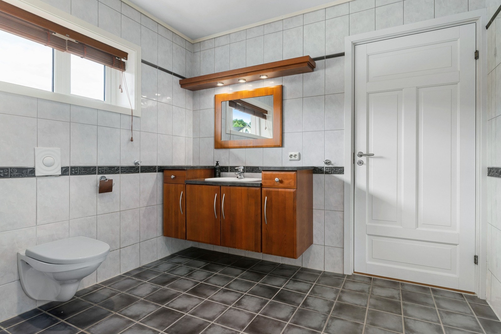 Badet ligger fint til like ved soverommene. Galleribilde