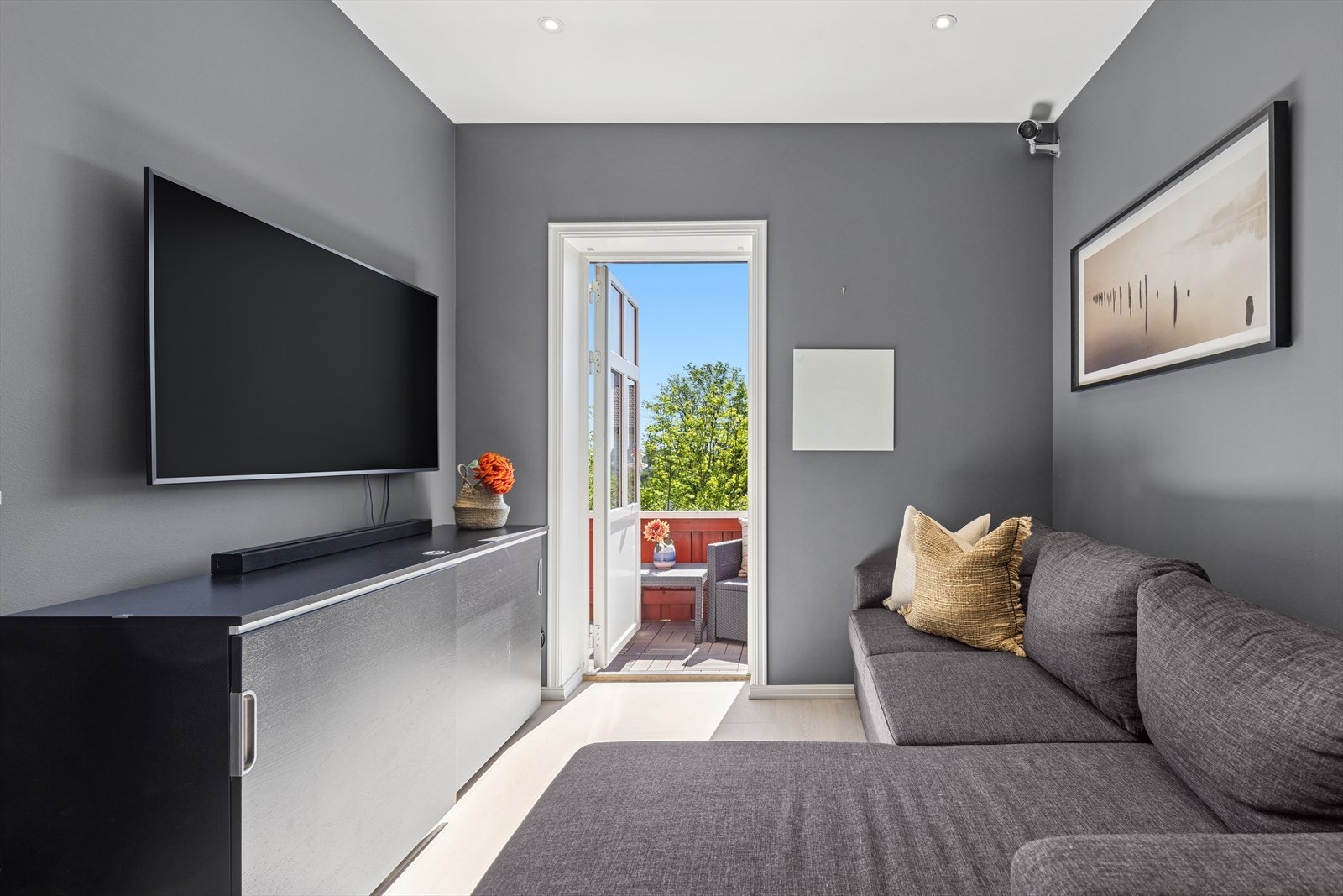 Soverom 4 har adkomst til balkong Galleribilde