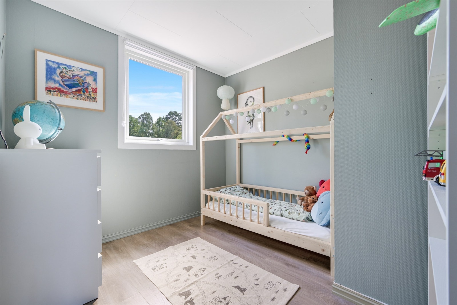 Soverom- perfekt barnerom eller kontor Galleribilde