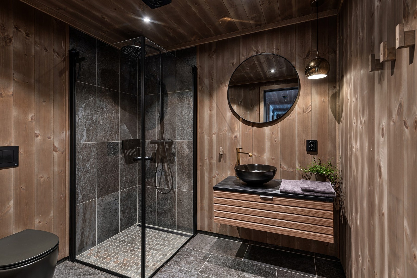 Luksus møter enkelhet - midt på fjellet Galleribilde