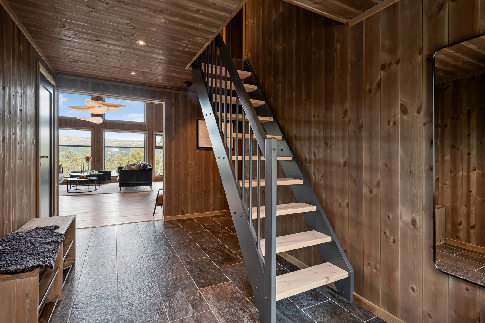 Fra entréen kommer du opp til hemsen Galleribilde