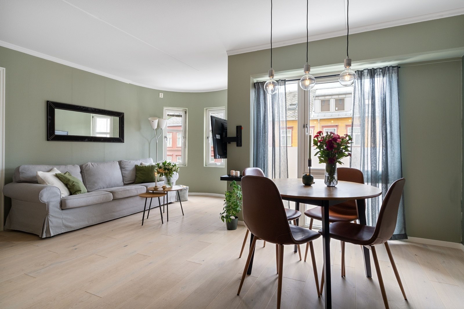 Aktiv Eiendomsmegling v/Marius Kvalvik har gleden av å presentere Innherredsveien 54 - en lys 2-roms selveierleilighet sentralt på Lademoen. Galleribilde