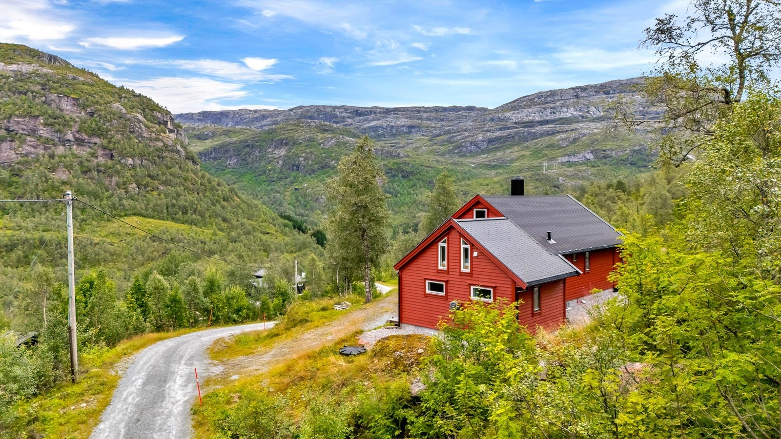 Hytten ble bygd på med et tilbygg i 2017/2018. Galleribilde