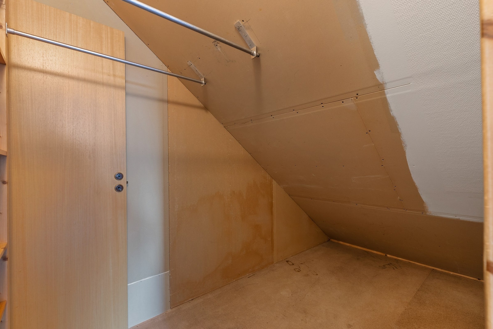 Her er det rikelig med oppbevaringsplass med enkel tilgang. Galleribilde